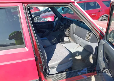 1997 Jeep Cherokee Sport из США, поврежденный, VIN 1J4FT68SXVL569853